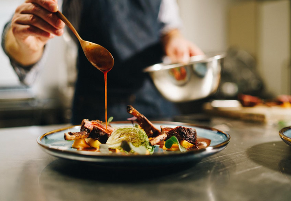 Titres-restaurant : 5 chiffres qui disent tout sur un avantage en pleine transformation